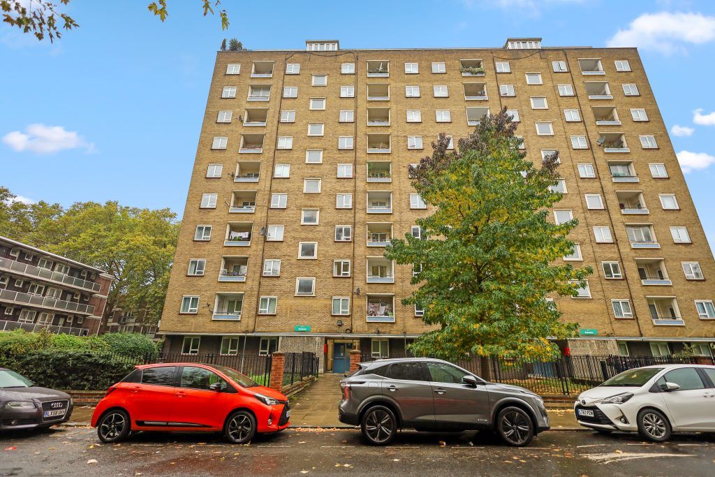 Property photo 2 of 21