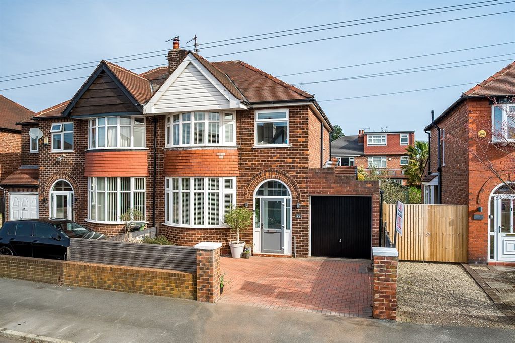 Property photo 1 of 39 (Main)