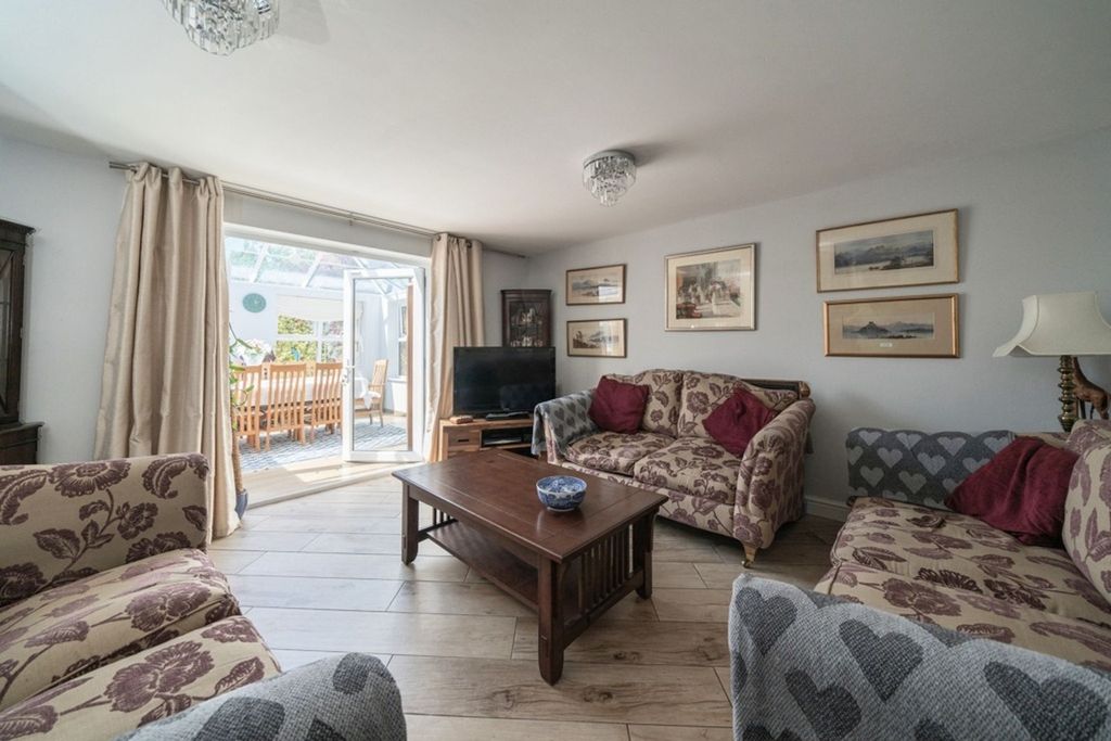 Additional image 7 of 5 bed detached house for saleMayflower Close, Glossop SK13