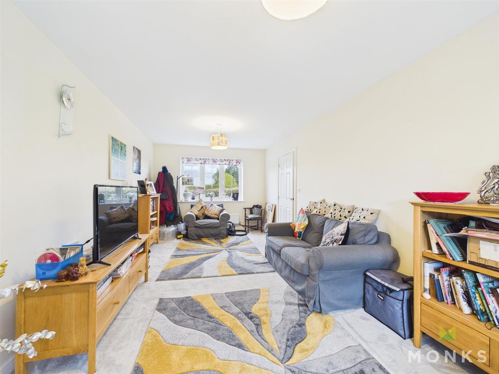 Property photo 3 of 19 Cam01520G0-Pr0377-Still043.Jpg