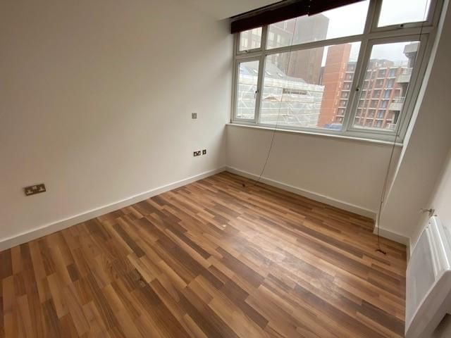 Property photo 2 of 5 Bedroom 1