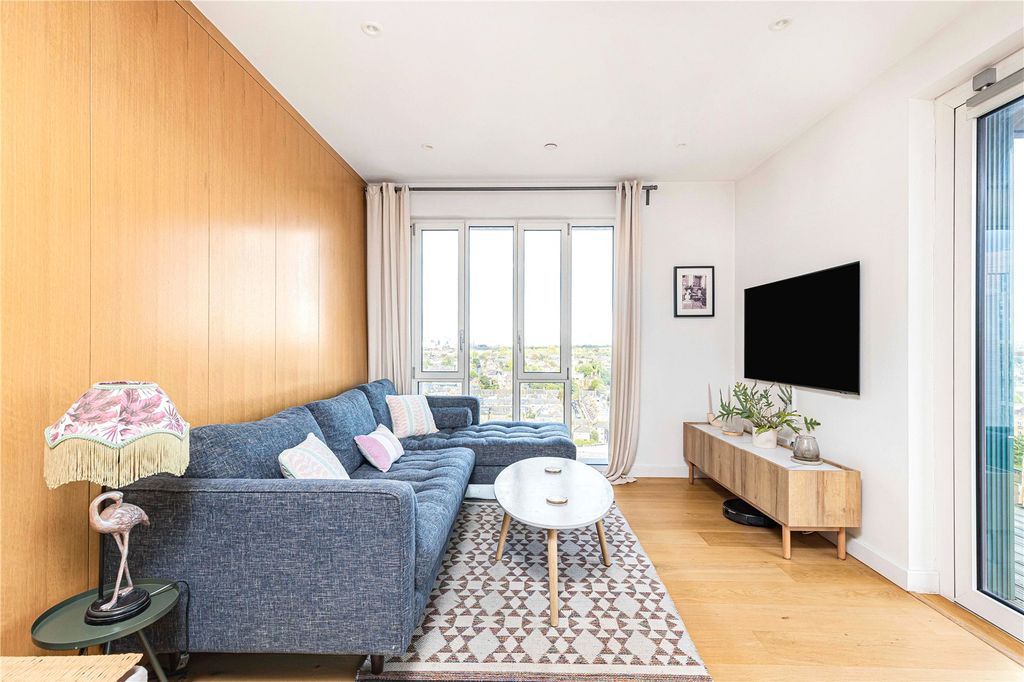 Property photo 3 of 17 Picture No. 39