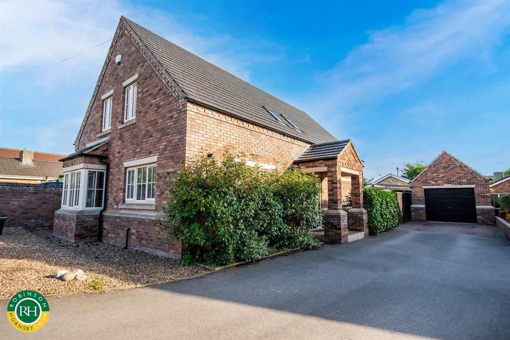 Property photo 1 of 23