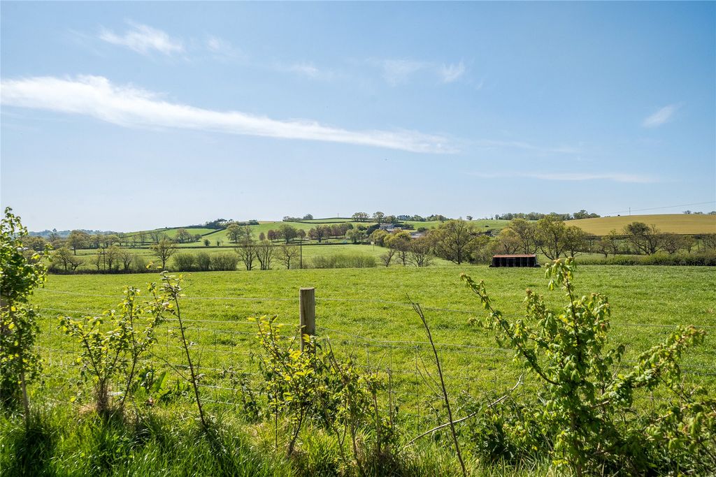 Property photo 3 of 18 Picture No. 34