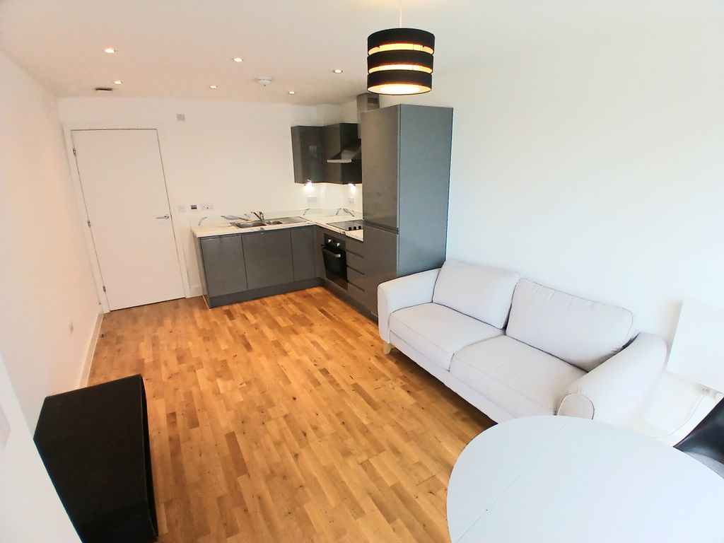 Property photo 2 of 18 Image