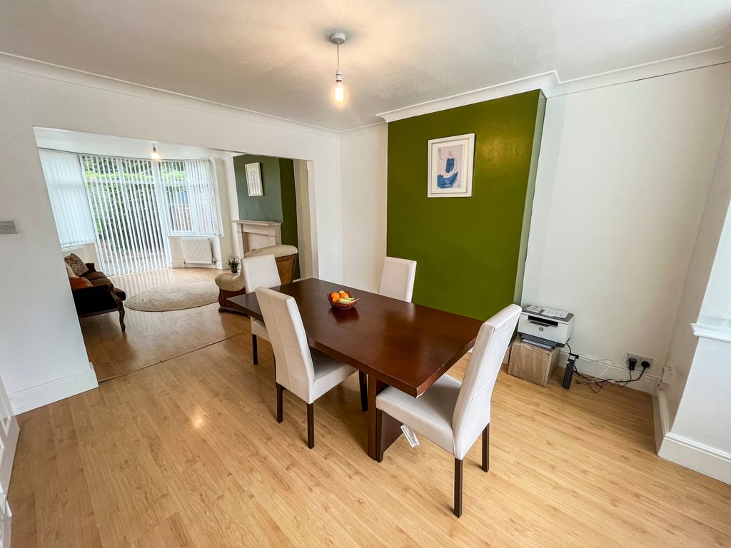 Property photo 3 of 14 Lounge/Diner