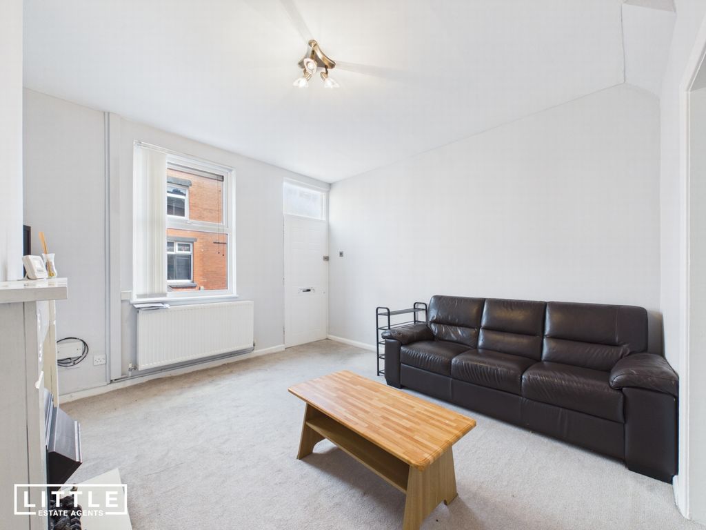 Property photo 3 of 13 Photo 2