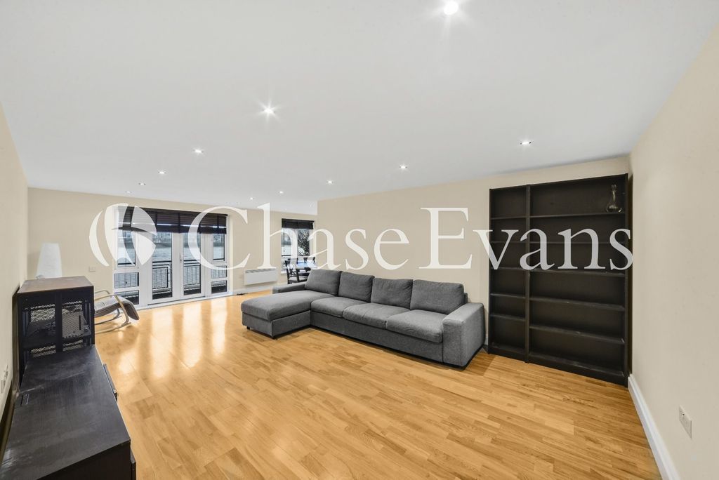 Property photo 3 of 23 Living Area