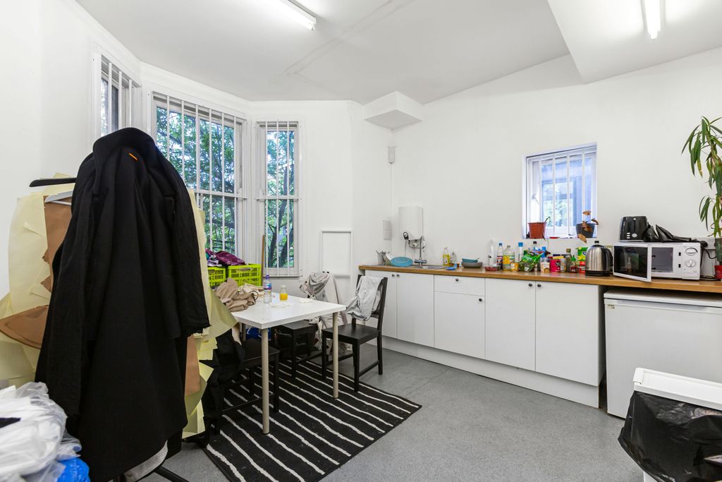 Property photo 3 of 51 66_14551.Jpg