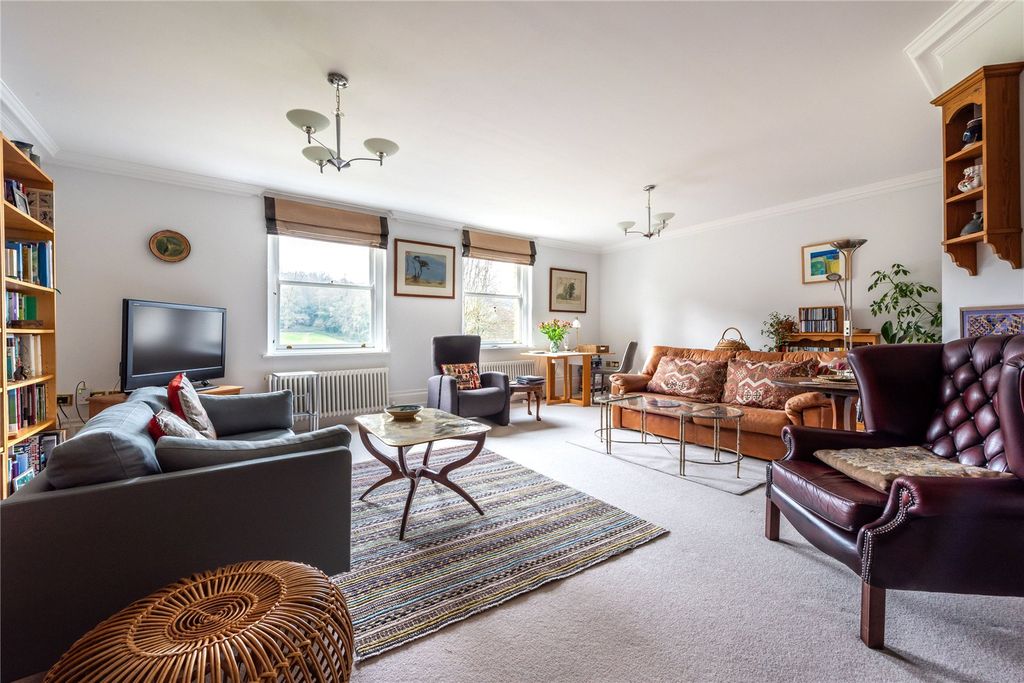 Property photo 3 of 21 Picture No. 04