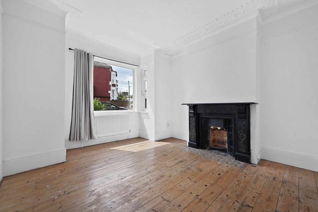 Property photo 1 of 13 Dsc04099