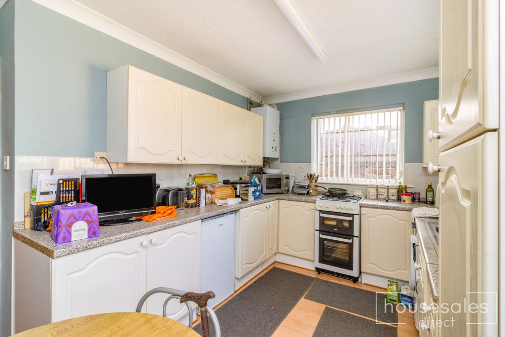 Property photo 2 of 15