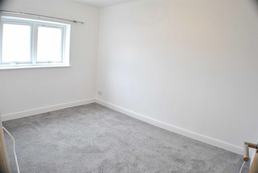 Property photo 3 of 4 Bedroom