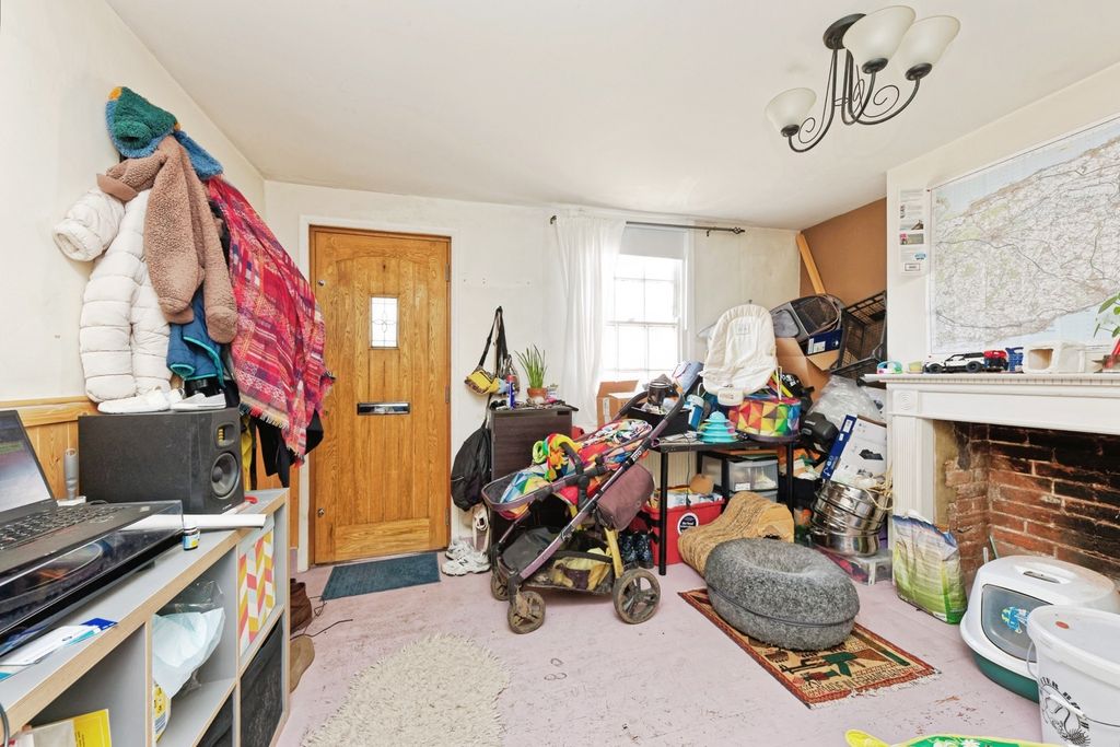 Property photo 2 of 15 Pbox-Img.Jpg