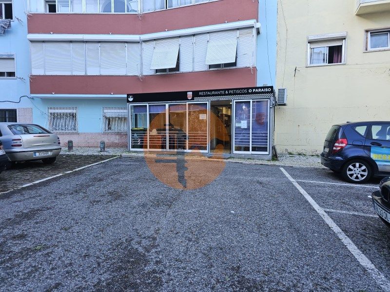 Property photo 2 of 41