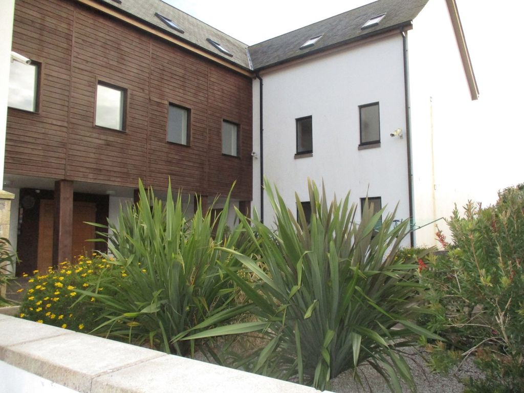 Property photo 2 of 11 Picture No. 41