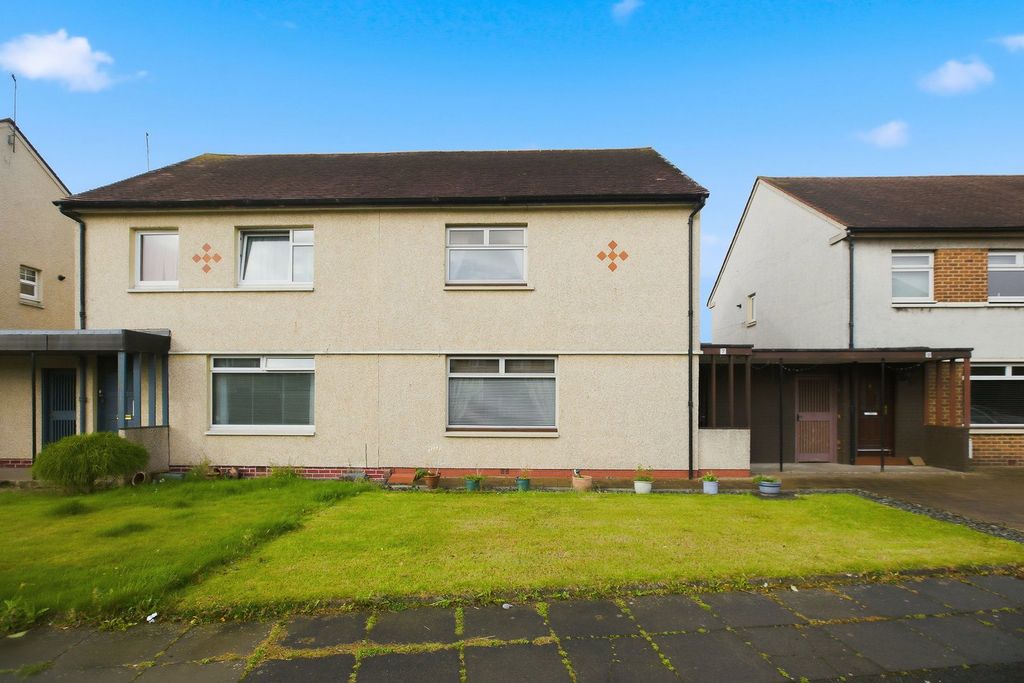 Property photo 2 of 23