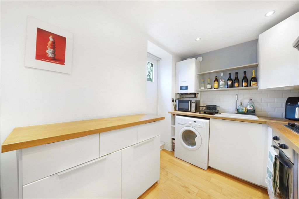 Property photo 2 of 15 Picture No. 09