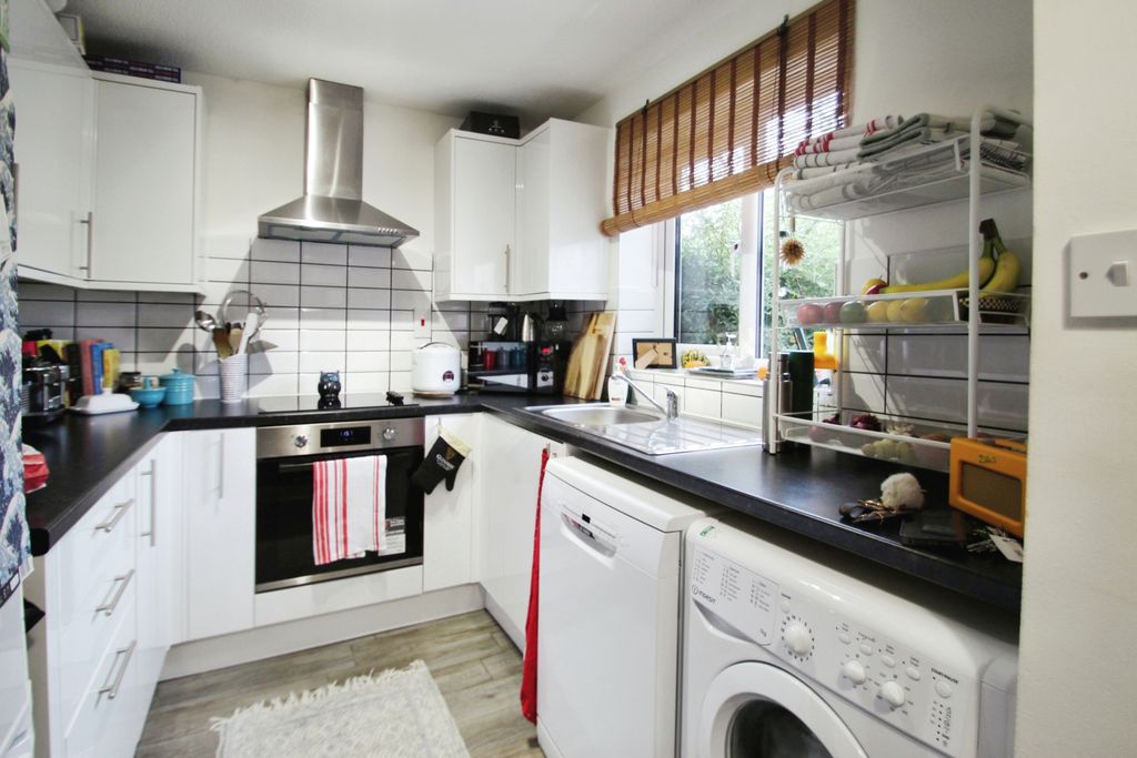 Property photo 3 of 13 c3070A47-Img_4056