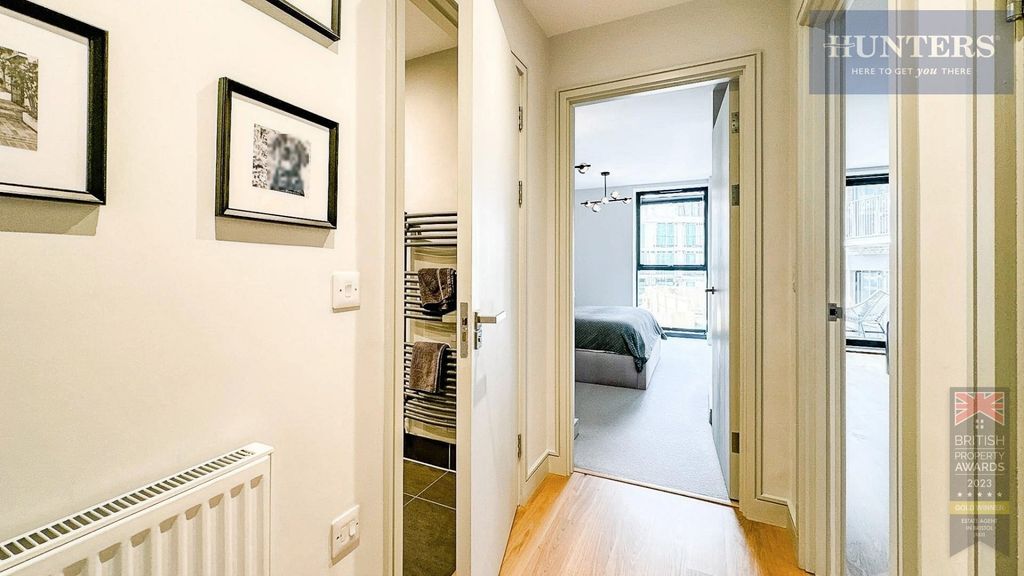 Property photo 3 of 15 Pbox-Img.Jpg