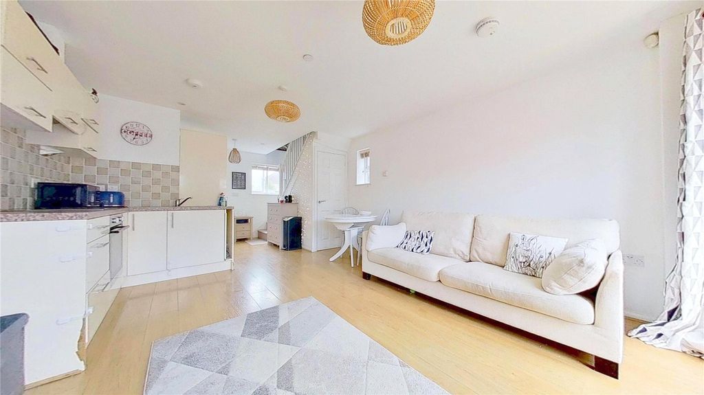 Property photo 2 of 14 Picture No. 09