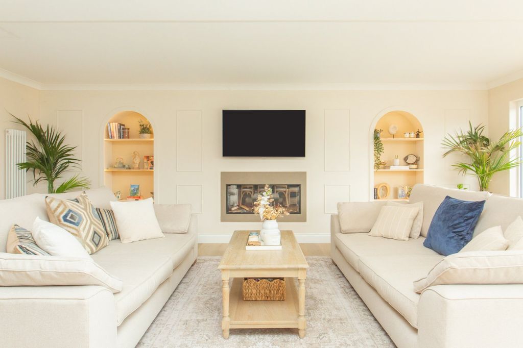 Property photo 2 of 23 Picture 2