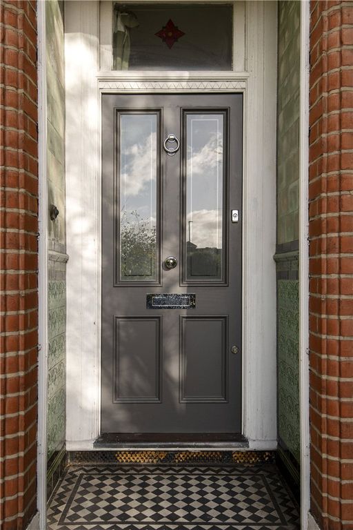 Property photo 2 of 6 Exterior Detail