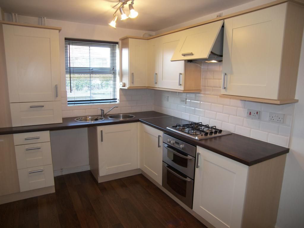 Property photo 3 of 5 Kitchen