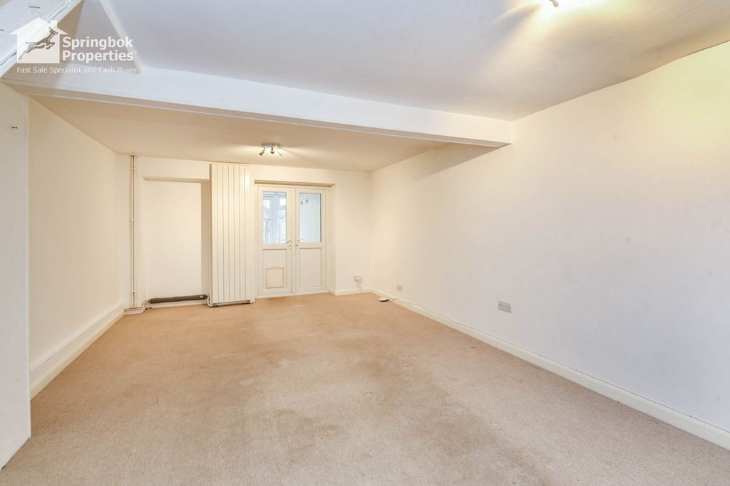 Property photo 2 of 10 Image 2