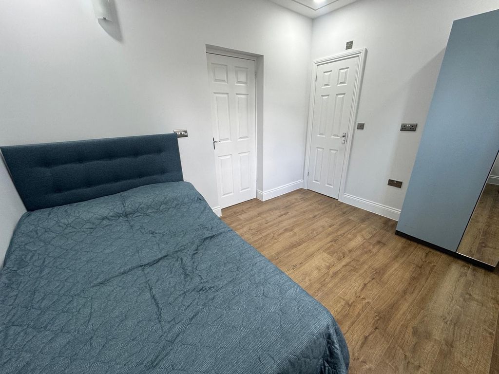 Property photo 3 of 3