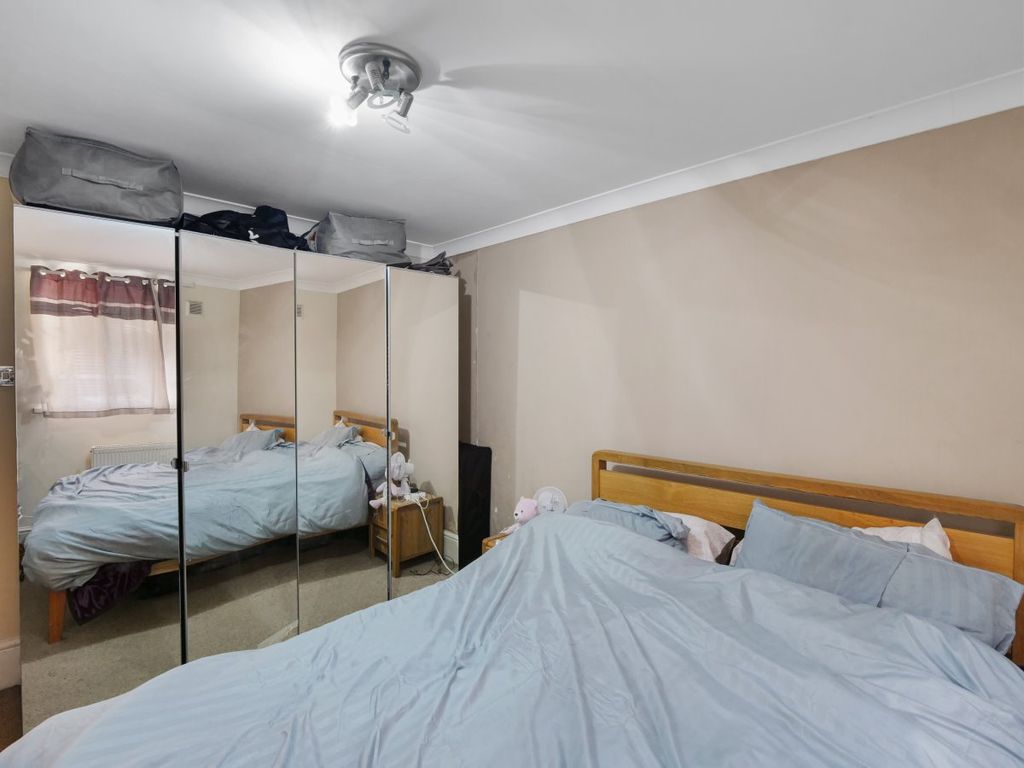 Property photo 3 of 11 Gallery