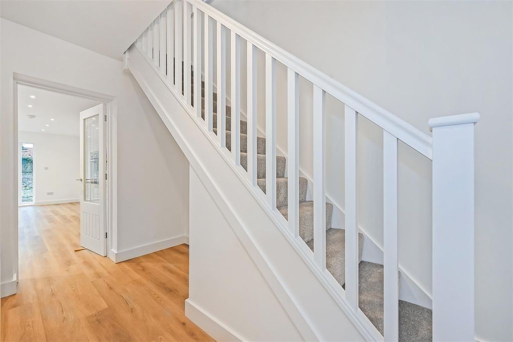 Property photo 2 of 23 Sketch_Ph27_6334289.Jpg