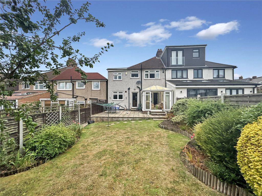 Property photo 1 of 34 Picture No. 80