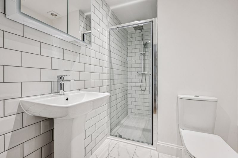Property photo 3 of 16 Photo 14
