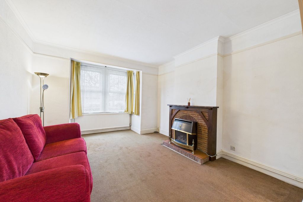 Property photo 2 of 12 Picture No. 21