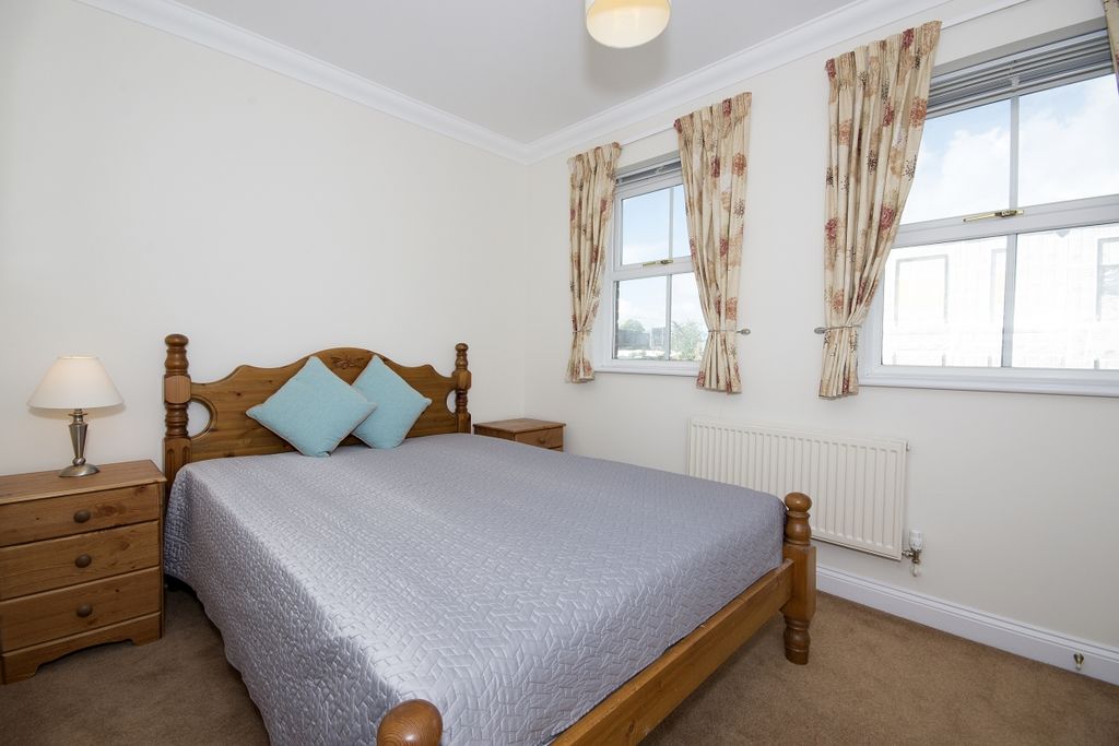 Property photo 3 of 5 5