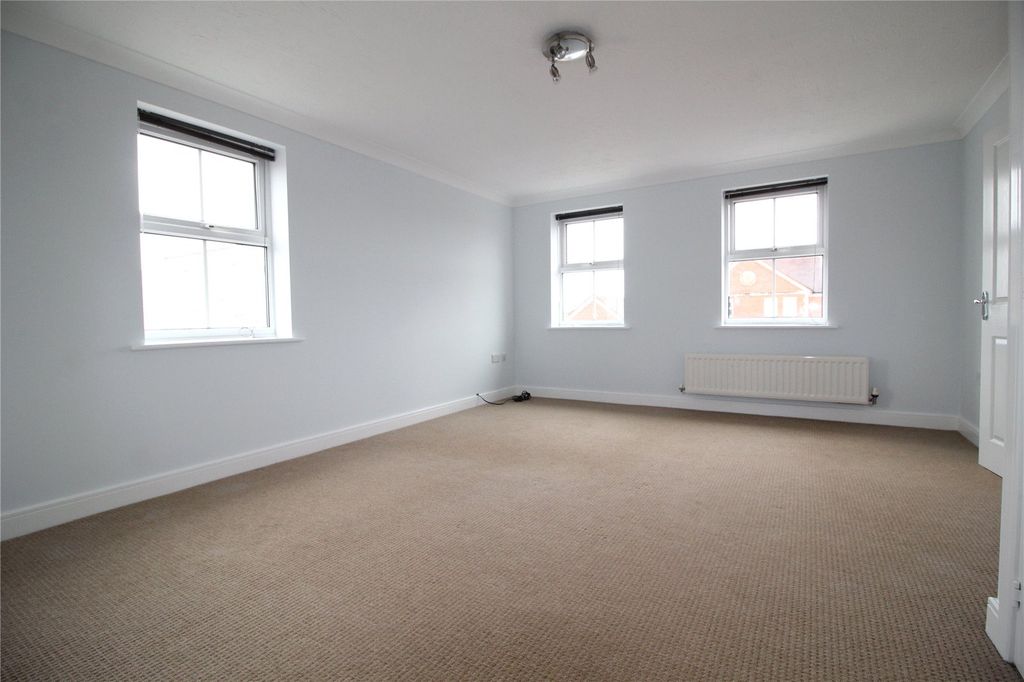 Property photo 2 of 7 Picture No. 04