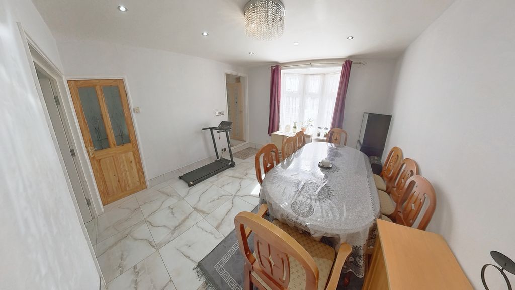 Additional image 17 of 5 bed end terrace house for saleMarlborough Road, Dagenham RM8