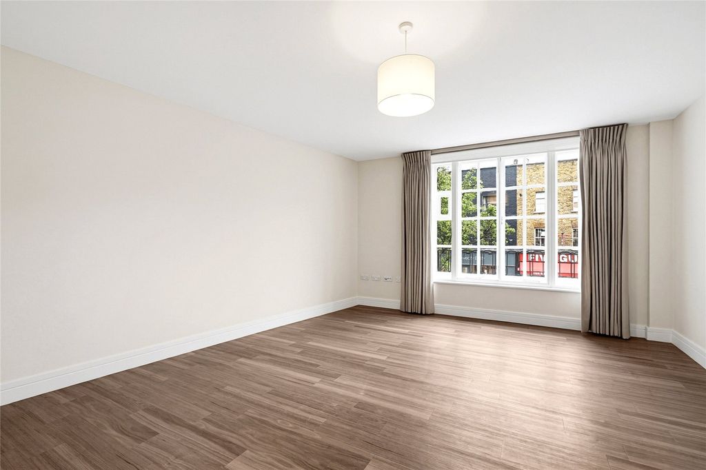 Property photo 2 of 9 Reception Room