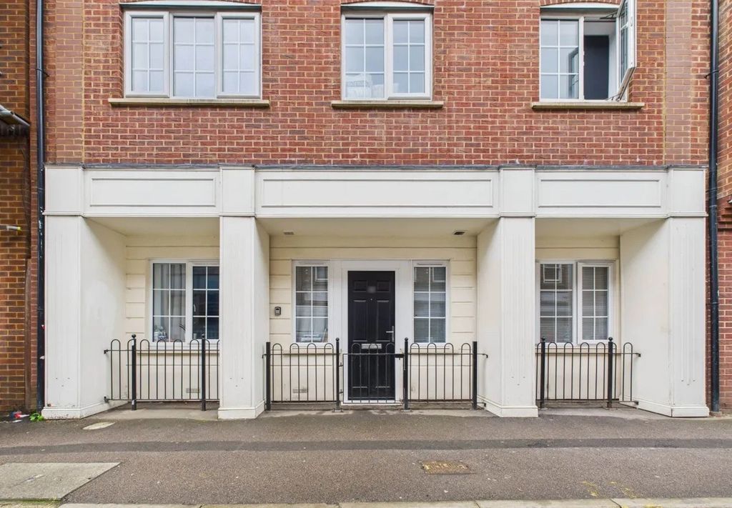 Property photo 1 of 9 4365261