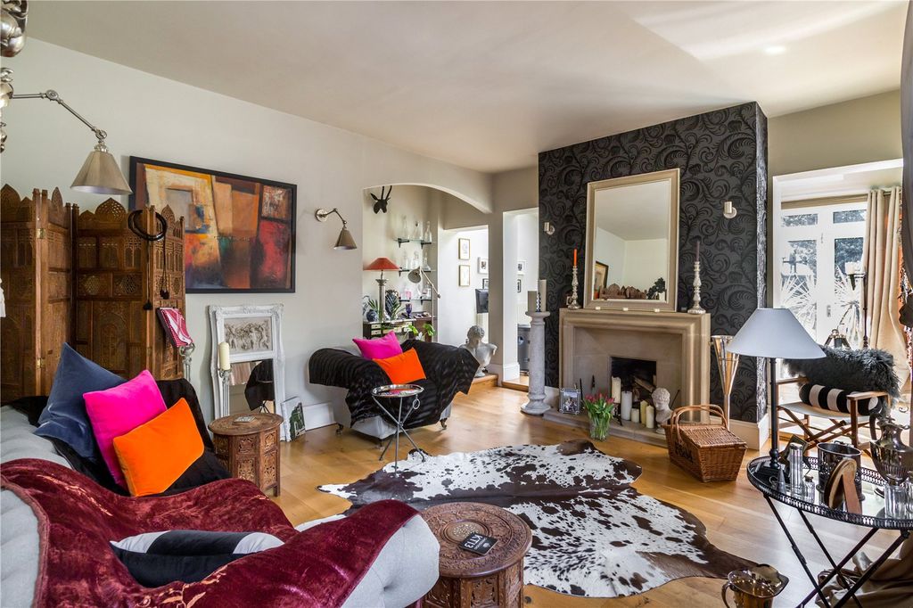 Property photo 2 of 46 Picture No. 29