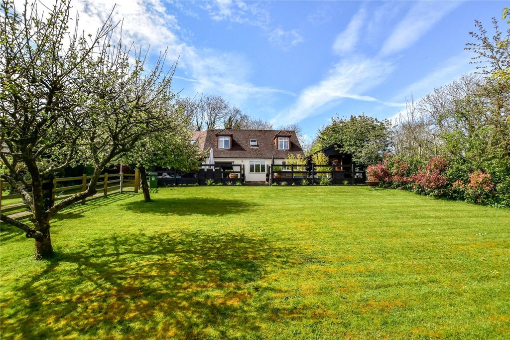Property photo 2 of 37 Picture No. 54