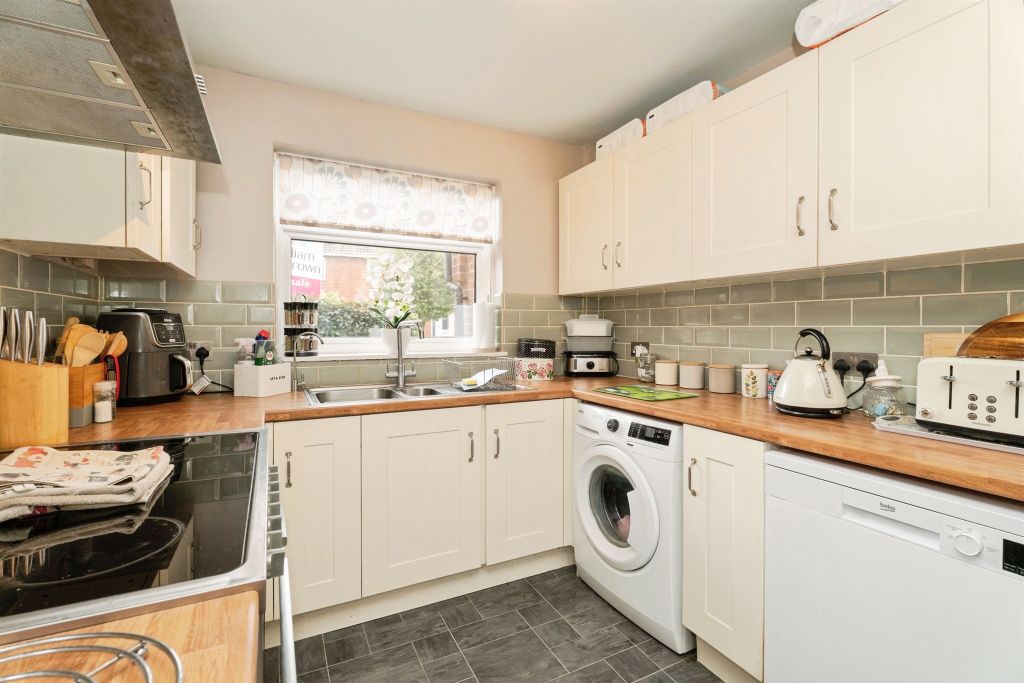 Property photo 3 of 29