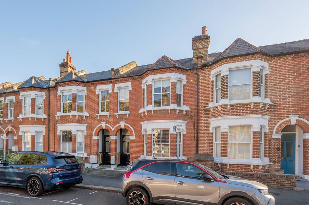 Property photo 2 of 12