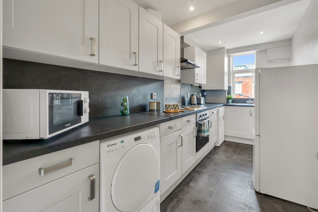 Property photo 3 of 9 Property Photo