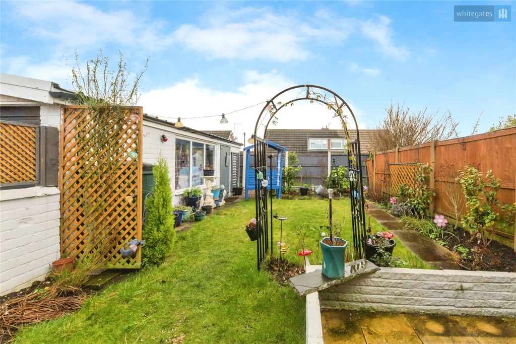 Property photo 2 of 16 Picture No. 19