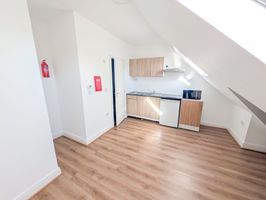 Property photo 1 of 3