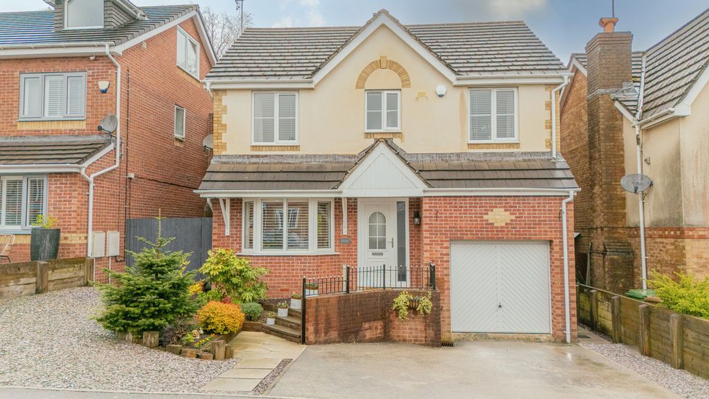 Property photo 1 of 24