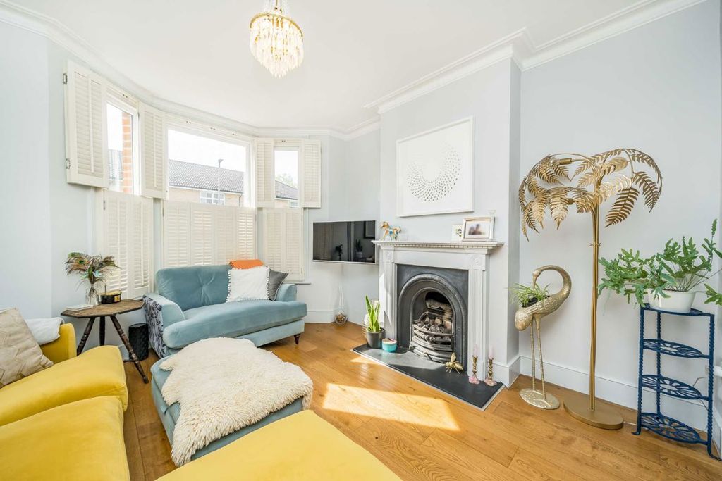 Property photo 2 of 11