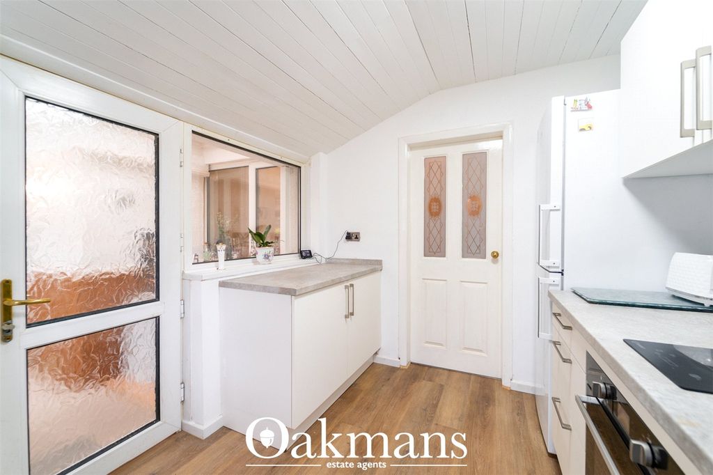 Property photo 3 of 30 Picture No. 12